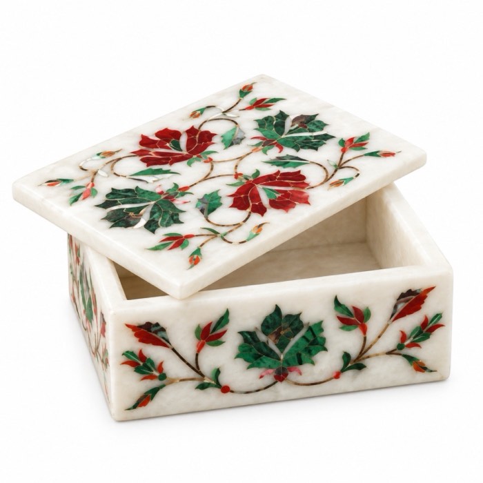 Marble inlay box with floral pietra dura work